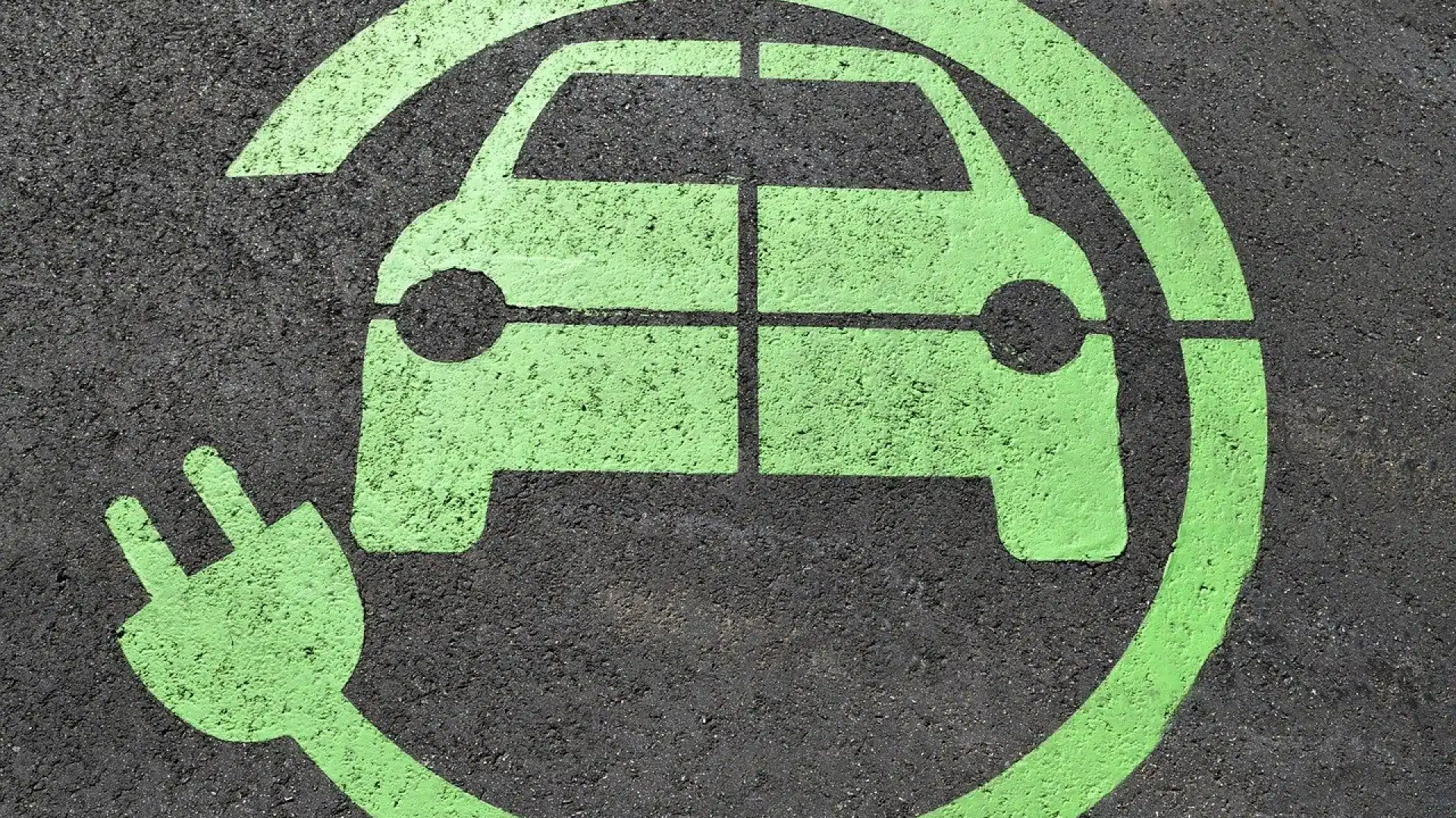 Guide pour trouver votre véhicule hybride ou électrique…